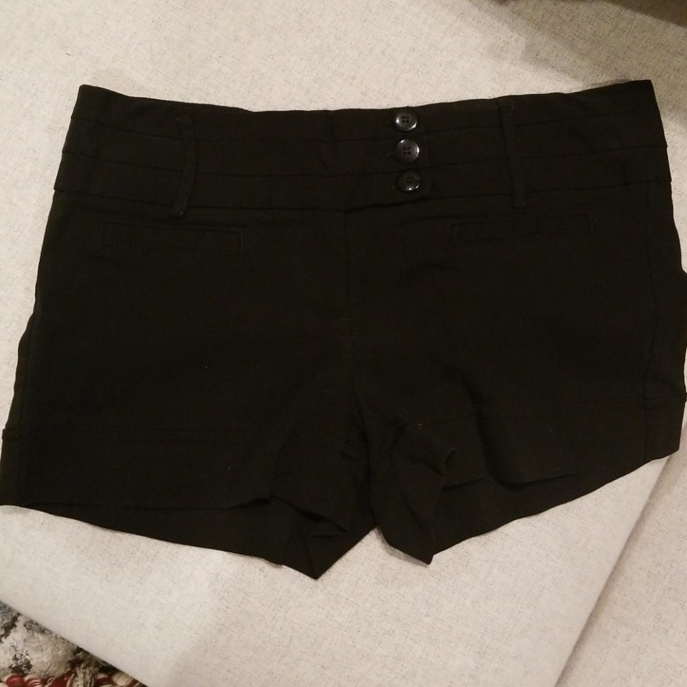 Black 3 button shorts